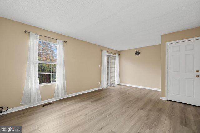 607 KNOLLWOOD CT, Stafford, VA 22554