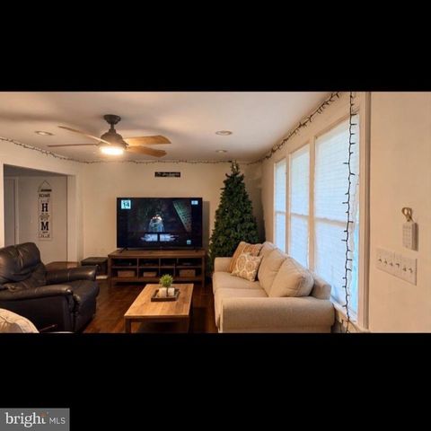 2625 DELSEA DR, Franklinville, NJ 08322