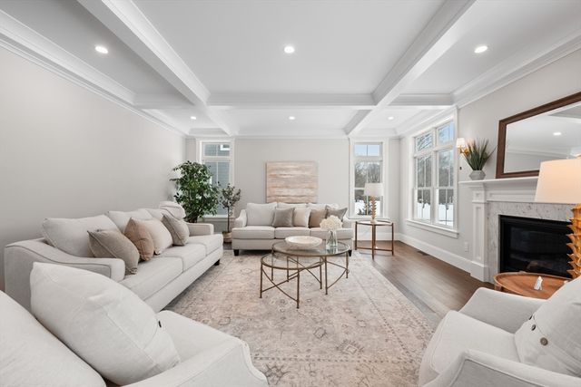 17 Wyndemere Lane, Natick, MA 01760