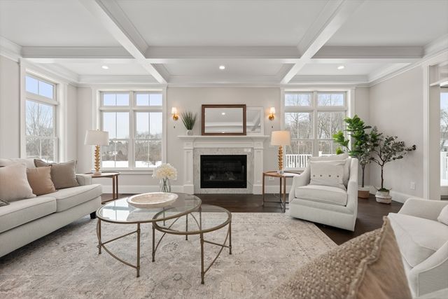 17 Wyndemere Lane, Natick, MA 01760