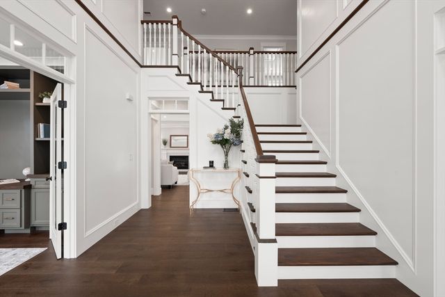 17 Wyndemere Lane, Natick, MA 01760