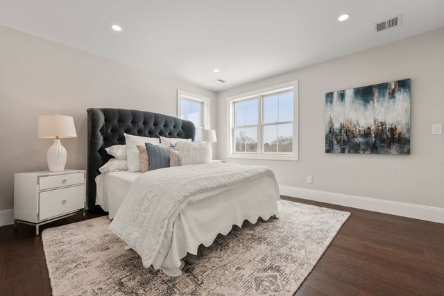 17 Wyndemere Lane, Natick, MA 01760