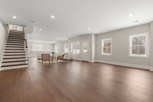 17 Wyndemere Lane, Natick, MA 01760