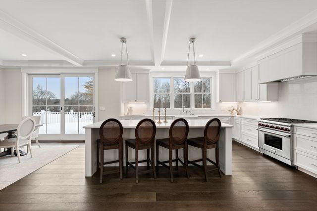 17 Wyndemere Lane, Natick, MA 01760