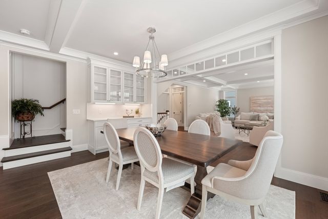 17 Wyndemere Lane, Natick, MA 01760