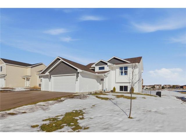 1064 Sharptail Run, New Richmond, WI 54017