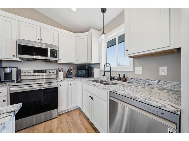 1064 Sharptail Run, New Richmond, WI 54017