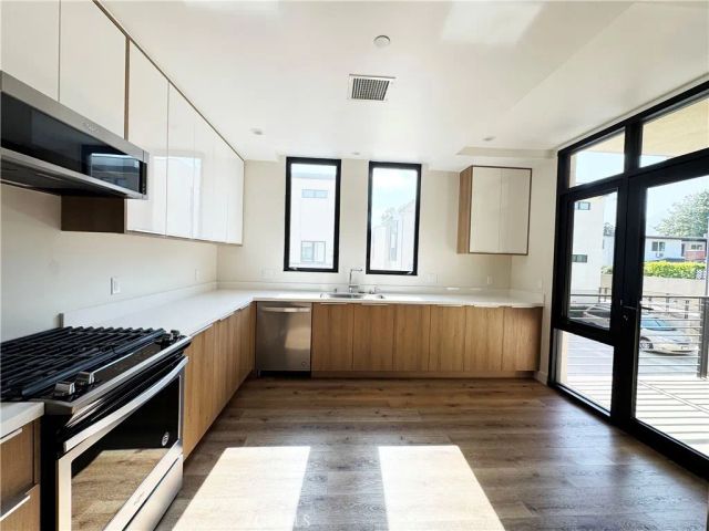 501 N Santa Anita B, Arcadia, CA 91006