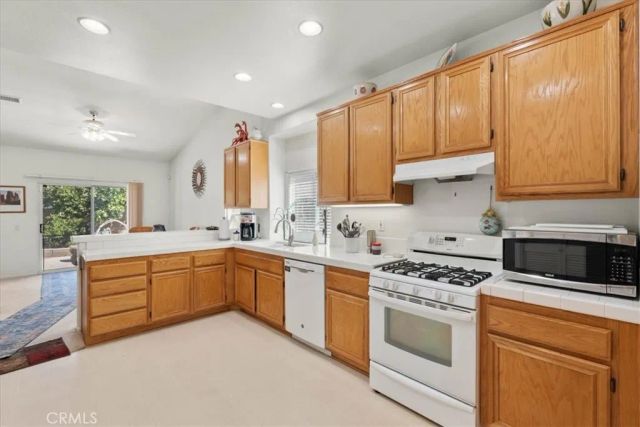 363 Cambridge Drive, San Jacinto, CA 92583