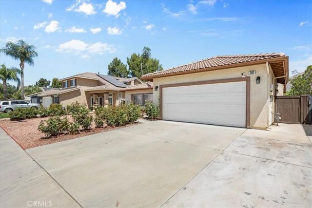 363 Cambridge Drive, San Jacinto, CA 92583