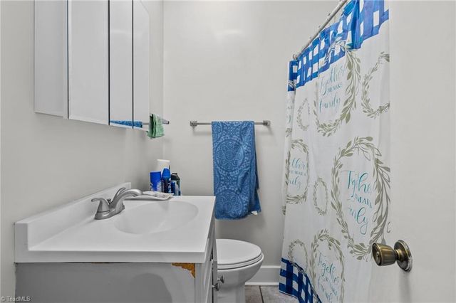 1929 Vantage Point Place F, Greensboro, NC 27407