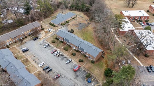 1929 Vantage Point Place F, Greensboro, NC 27407