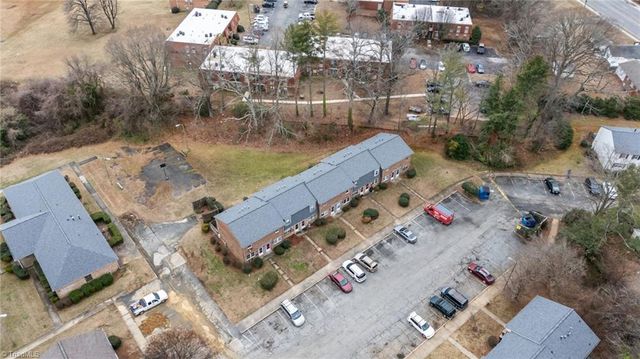 1929 Vantage Point Place F, Greensboro, NC 27407