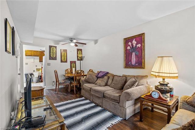 1929 Vantage Point Place F, Greensboro, NC 27407