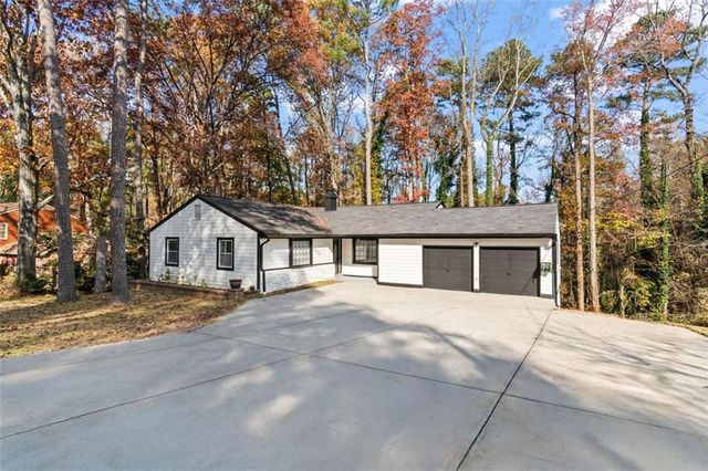 1018 FELLSRIDGE Court, Stone Mountain, GA 30083