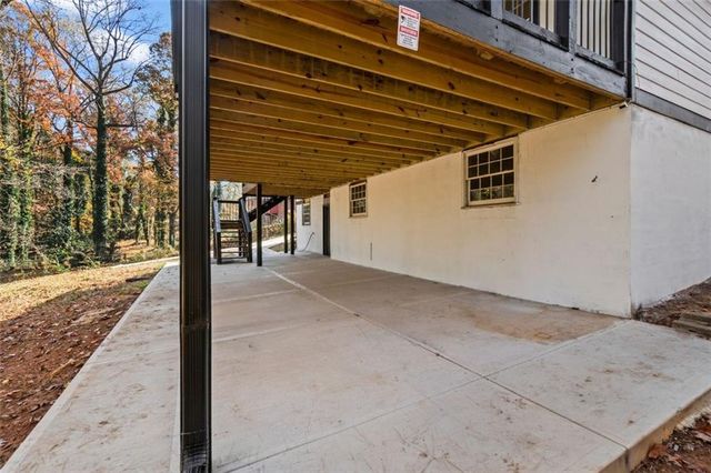 1018 FELLSRIDGE Court, Stone Mountain, GA 30083