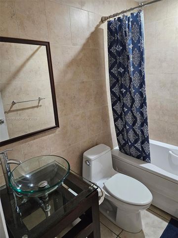 9483 SW 76th Street N8, Miami, FL 33173