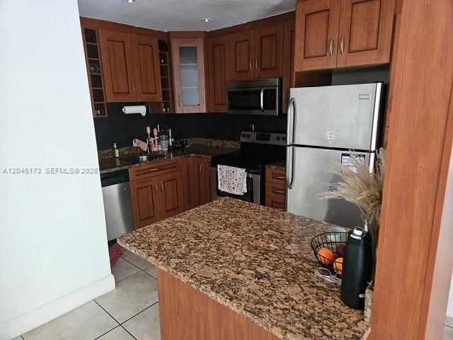 9483 SW 76th Street N8, Miami, FL 33173