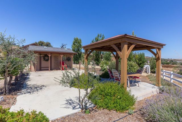 741 Riverside Road, Hollister, CA 95023