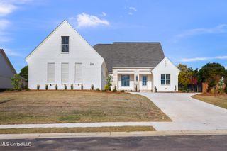 214 Parke Drive, Ridgeland, MS 39157