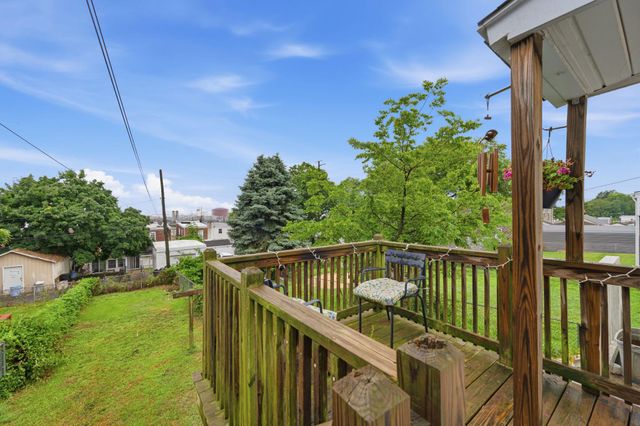 119 WORRILOW ST, Linwood, PA 19061