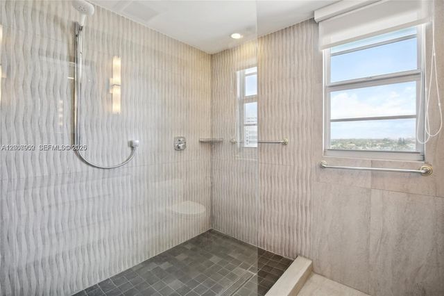 5255 Collins Ave 7G, Miami Beach, FL 33140