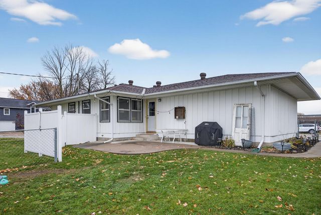404 S 6th Street, Lake City, MN 55041