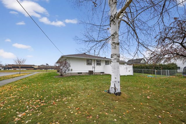 404 S 6th Street, Lake City, MN 55041