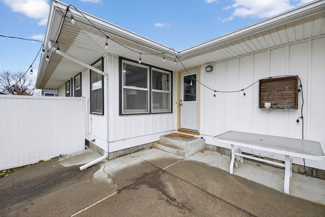 404 S 6th Street, Lake City, MN 55041