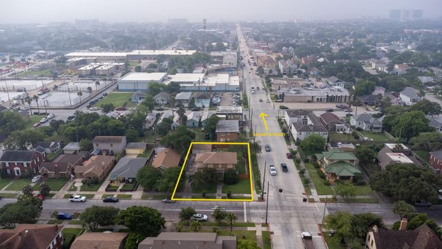 4427 Avenue O, Galveston, TX 77550