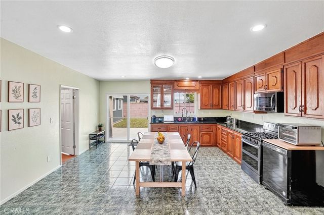 2623 E 219th Street, Long Beach, CA 90810