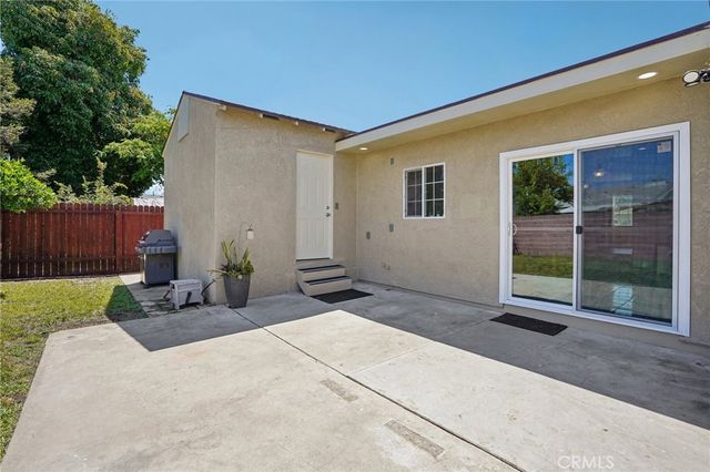 2623 E 219th Street, Long Beach, CA 90810