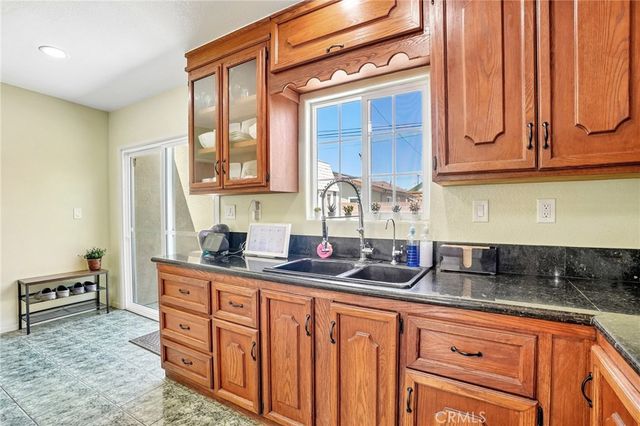 2623 E 219th Street, Long Beach, CA 90810