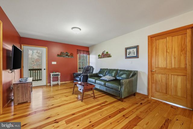 325 OLD WAGON RD, Luray, VA 22835