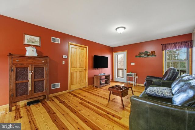 325 OLD WAGON RD, Luray, VA 22835