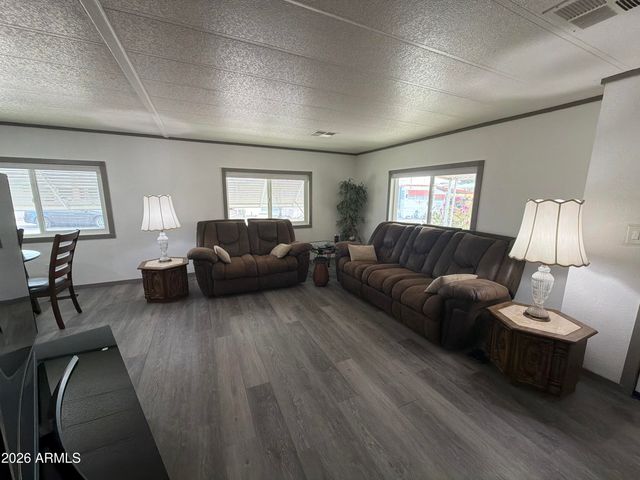 305 S VAL VISTA Drive 292, Mesa, AZ 85204