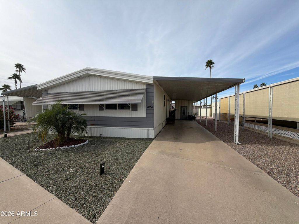 Image 2 of property listing at 305 S VAL VISTA Drive 292, Mesa, AZ 85204