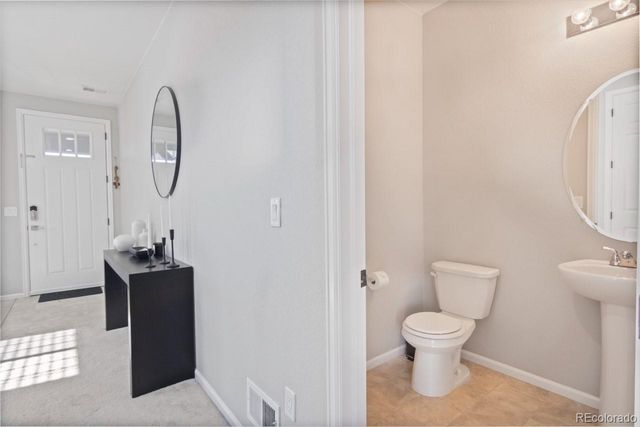 3856 Fultondale Street, Aurora, CO 80019