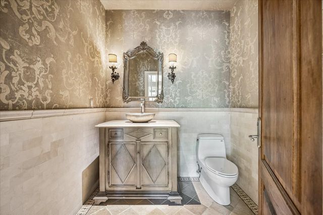 1 Gage Court, Houston, TX 77024