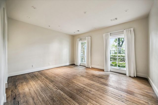 1 Gage Court, Houston, TX 77024