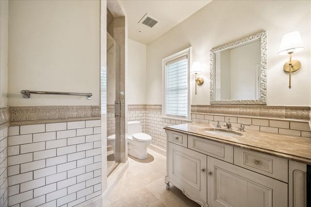 1 Gage Court, Houston, TX 77024