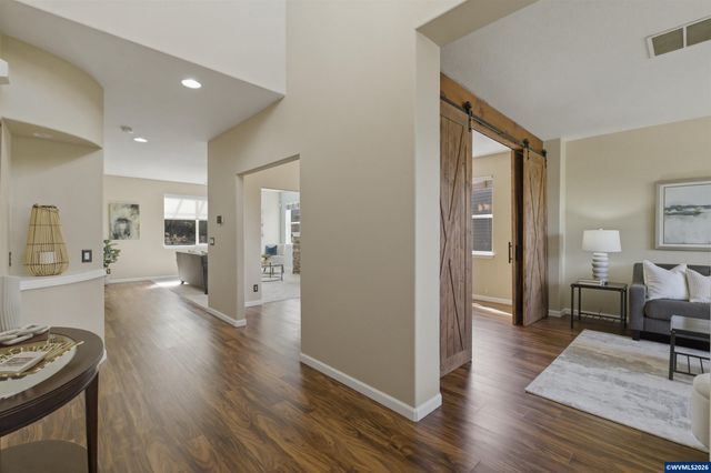 977 Reagan Av NW, Salem, OR 97304