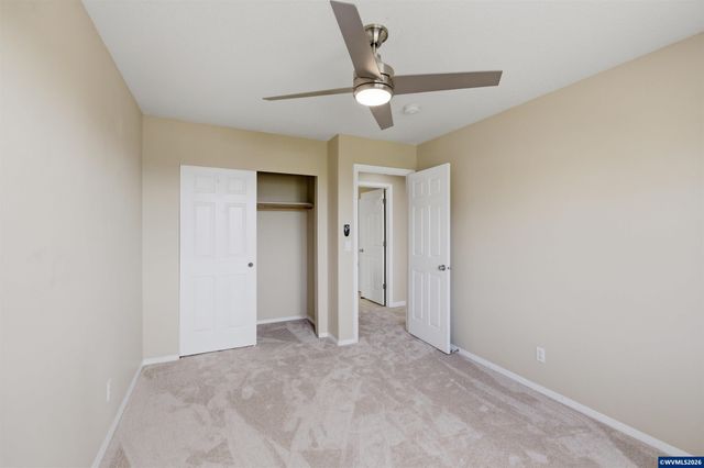 977 Reagan Av NW, Salem, OR 97304