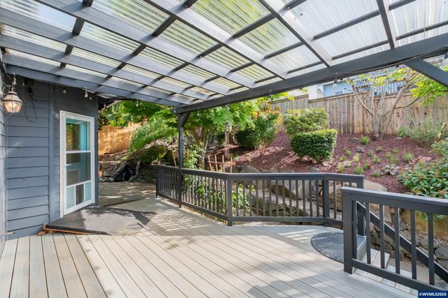 977 Reagan Av NW, Salem, OR 97304