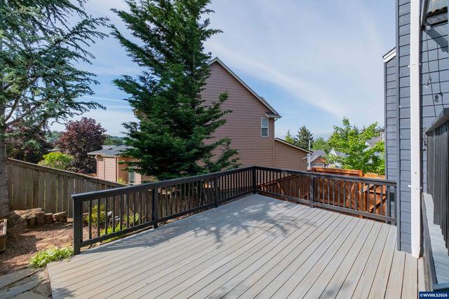 977 Reagan Av NW, Salem, OR 97304