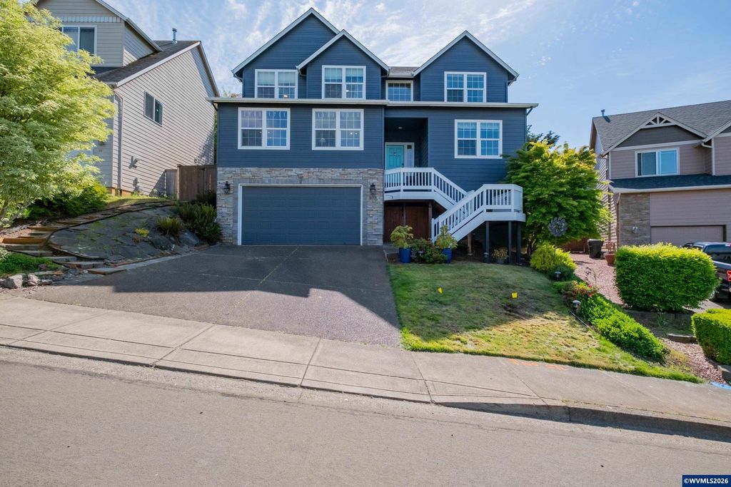 977 Reagan Av NW, Salem, OR 97304