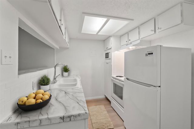 2413 Leon 102, Austin, TX 78705