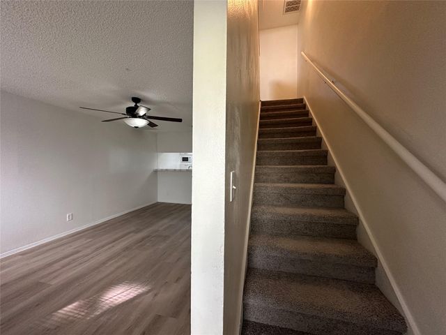 2413 Leon 102, Austin, TX 78705