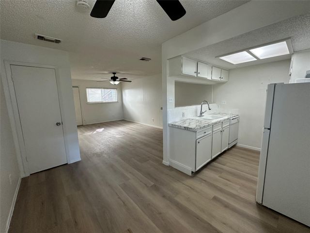 2413 Leon 102, Austin, TX 78705