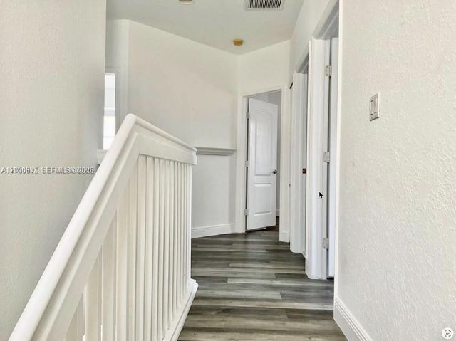 11320 NW 43rd Ter, Doral, FL 33178